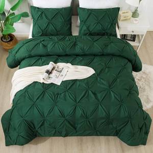 lot 1620 image: Andency Dark Green Pinch Pleated Comforter Queen(90x90Inch), 3 Pieces(1 Pintuck Comforter and 2 Pillowcases) Pintuck Microfiber Down Alternative Comforter Bedding Set