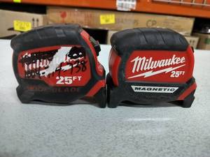 lot 2070 image: Milwaukee 25Ft Tape Measure (2 Pack)