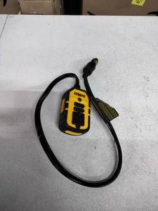 lot 2073 image: DeWalt Power Inverter (UNTESTED)