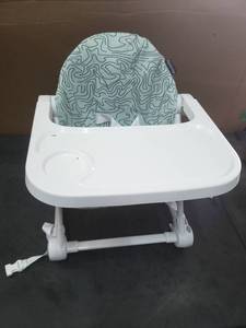 lot 4013 image: Baby Feeding Chair