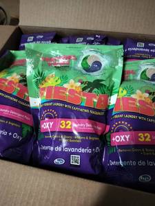 lot 6012 image: Fiesta OXY 32 Piece Laundry Detergent Packs. 6 Total Packs