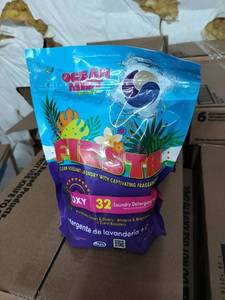 lot 6023 image: Fiesta OXY 32 Count Laundry Detergent Pack (Single Pack )