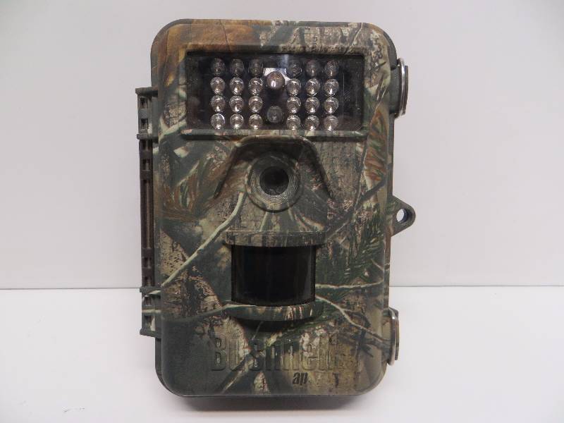 lot 1182 image: Bushnell Trophy Camara Model# 119425