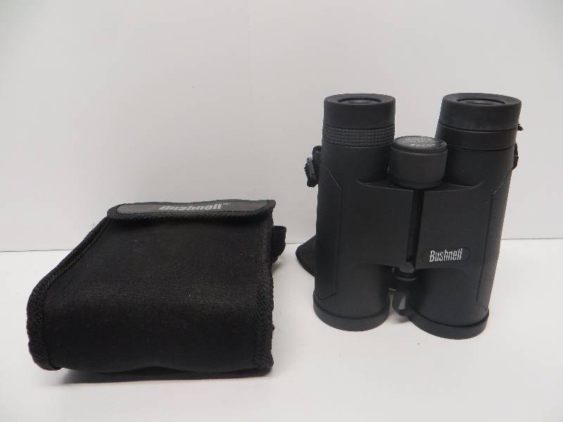 lot 1282 image: Bushnell Waterproof 10X42 Binoculars