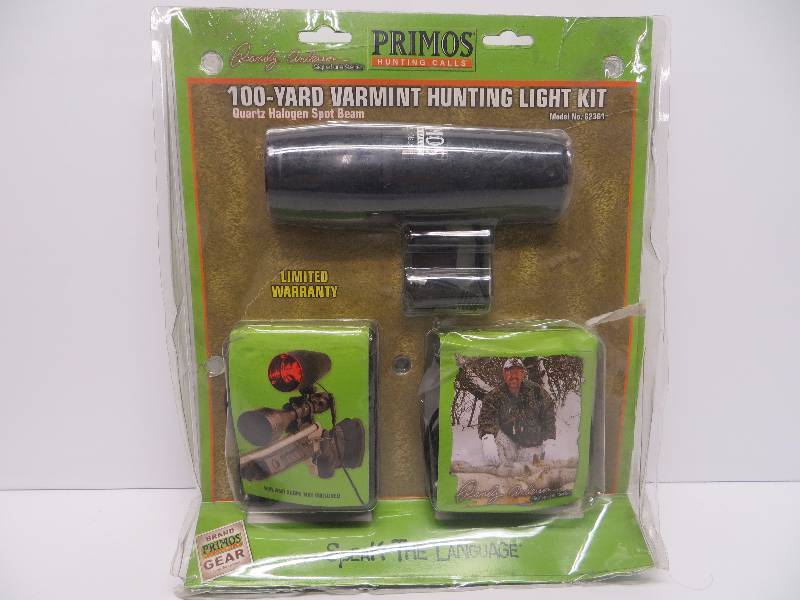 lot 1339 image: Primos 100-Yard Varmit Hunting Light Kit