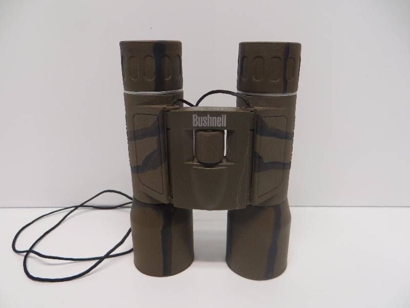 lot 1274 image: Bushnell 16X32 180FT at 1000 YDS Binoculars