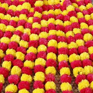 lot 15283 image: The Art Box Marigold Garland Halloween Decorations Wedding Decorations Artificial Flowers Fake Flowers Fall Garland Christmas Decor Flower Garland Strands, Pack of 5 Pcs - 4.5 Feet Each, Yellow & Red