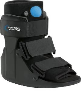 lot 18697 image: United Ortho Short Air Cam Walker Fracture Boot