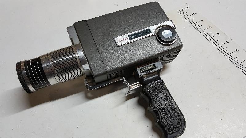 lot 5918 image: Vintage Kodak Zoom 8 Automatic Camera
