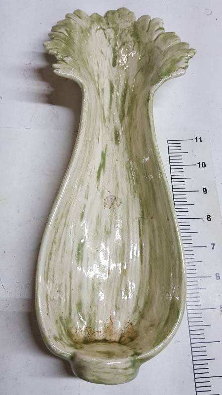 lot 5922 image: Vintage Celery Dish Ceramic Pottery  Celery Stalks
