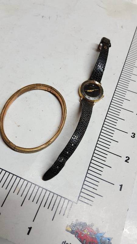lot 5878 image: Gucci Quartz Black Leather Gold watch and a small bracelet