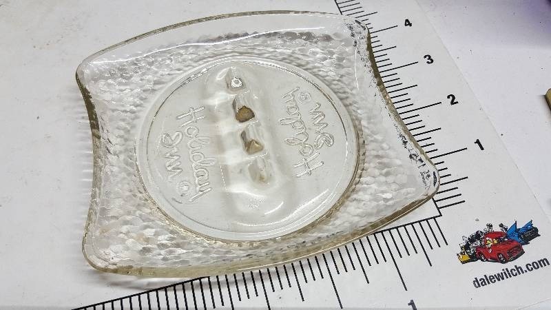 lot 5843 image: Nice clear glass Holiday Inn ash tray. Thick too