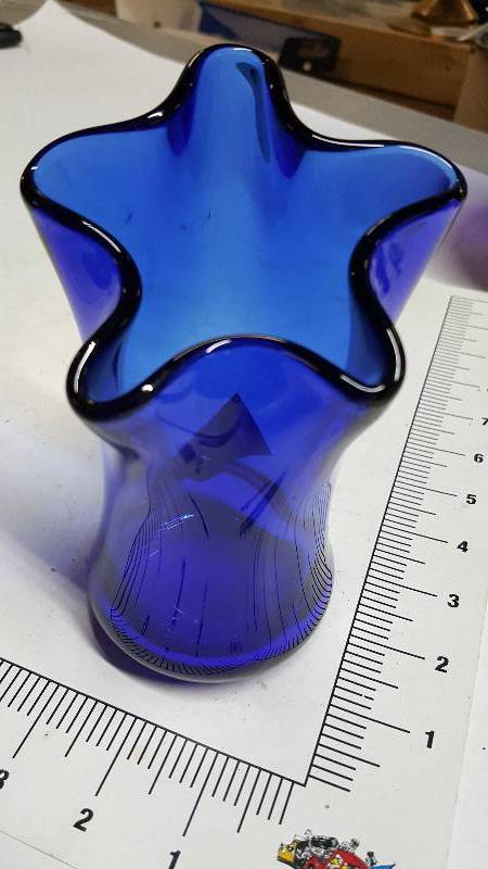 lot 5845 image: Funky shaped blue glass vase