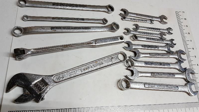 lot 5810 image: Large lot of all Craftsman wrenches. Various sizes, metric and SAE