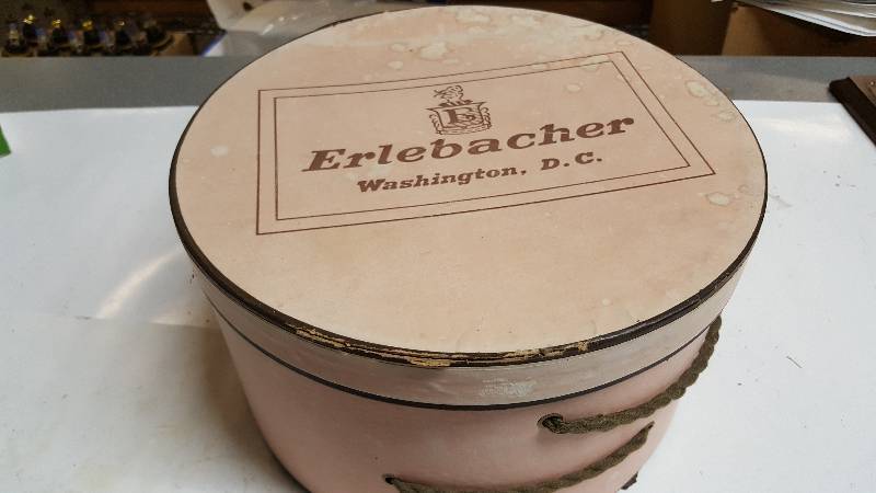 lot 5831 image: Erelebacher Vintage hat box, in good used condition.