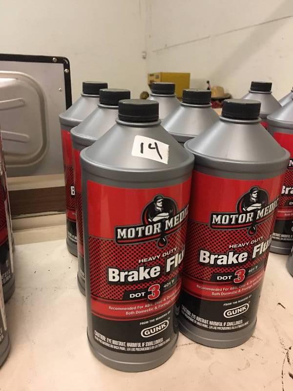 lot 14 image: 6 QTY DOT 3 BRAKE FLUID