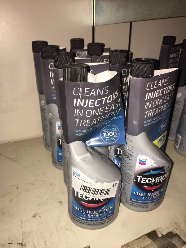 lot 19 image: LOT OF 8 12ozCHEVRON TECHRON