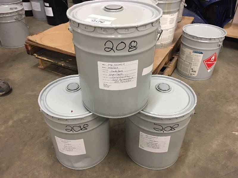 lot 208 image: 15 GALLONS OF SUPER DECK SOLID COLOR STAIN   9602 MIDTONE BASE   PASTEL BASE  9601 PASTEL BASE