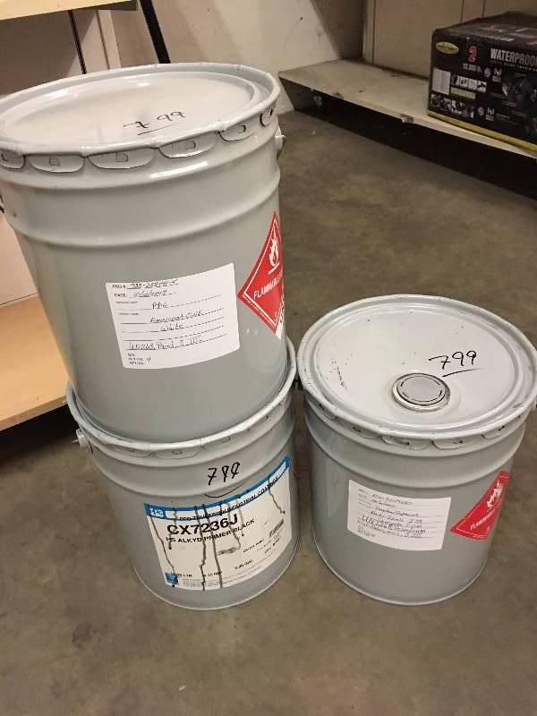 lot 799 image: WHITE PPG PAINT, CONCRETE FINISH AND BLACK PRIMER