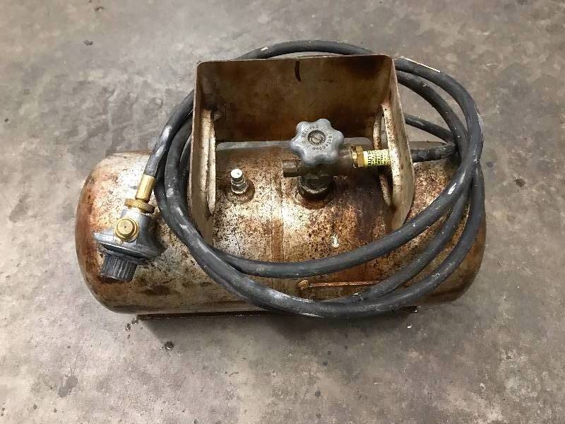 lot 80 image: SMALL PORTABLE PROPANE TANK FULL OF PROPANE AND NEWER REGULATOR