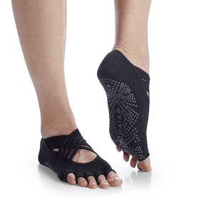 lot 82810 image: Gaiam Womens Studio Yoga Socks, BlackGrey (Studio)