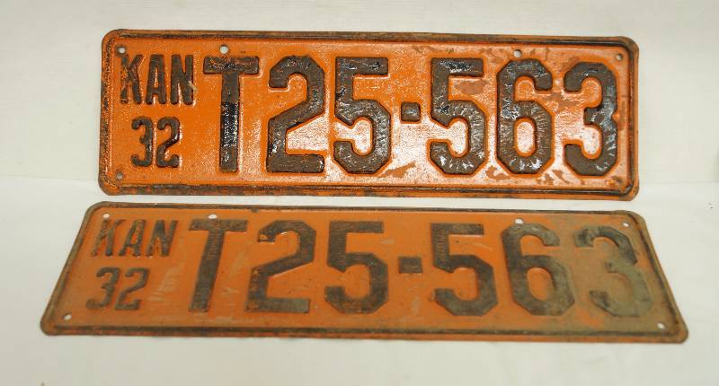 lot 7327 image: Vintage Kansas Car Plates from 1932 Front and Back Plates - KAN T25-563 plate number COOL