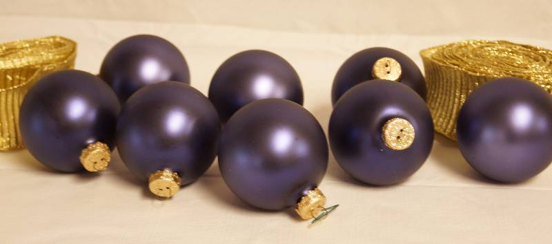 lot 2276 image: Lot of Christmas Pretties Plum Colored Christmas Balls and Gold Ribbon - Beautiful