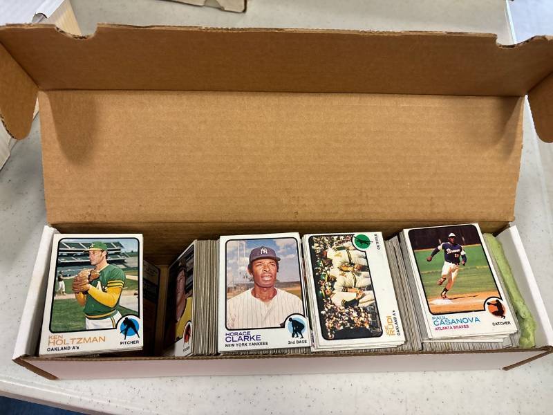 Sport card & memorabilia Auction, Football cards, Baseball cards