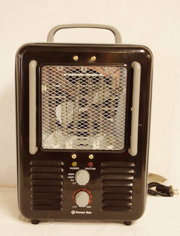 lot 2316 image: Comfort Zone Electric Heater 1500W  1300W - heater or fan - WORKS