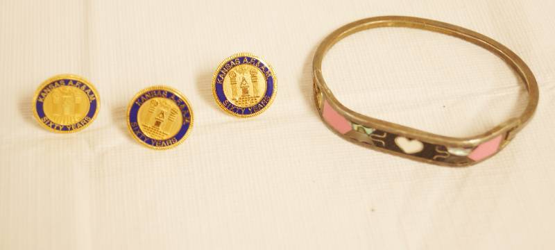 lot 2331 image: Lot of 3 Grand Lodge Masonic Mason Pins - and a pretty silver abalone bracelet