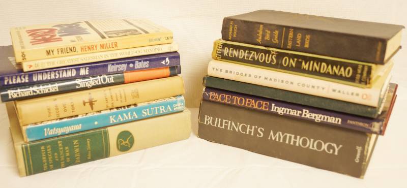 lot 2355 image: Lot of Books - See Photo for Titles