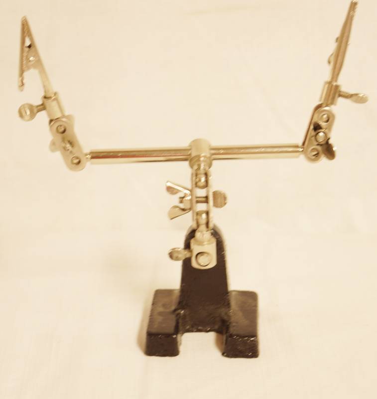 lot 2432 image: Jewelers Double Clamp Ring Holder - Many uses