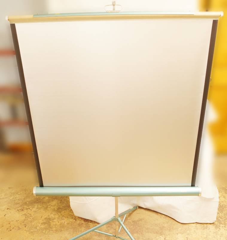 lot 2494 image: Vintage DA-LITE Portable Projector Screen - More than 36 wide - see photos This one is nice