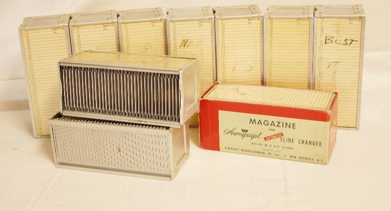 lot 2508 image: Lot of 10 VINTAGE - Slide Changers for 36 2 x 2 slides - some are Airequipt (maybe all) - Check em out