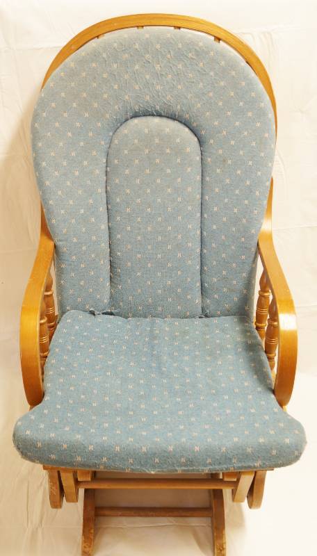 lot 2520 image: Glider Rocking Chair - Works w cushions - See photos