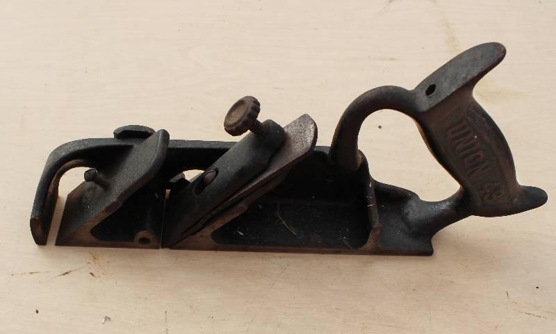 lot 7042 image: Union 43 Plane- Neat Find