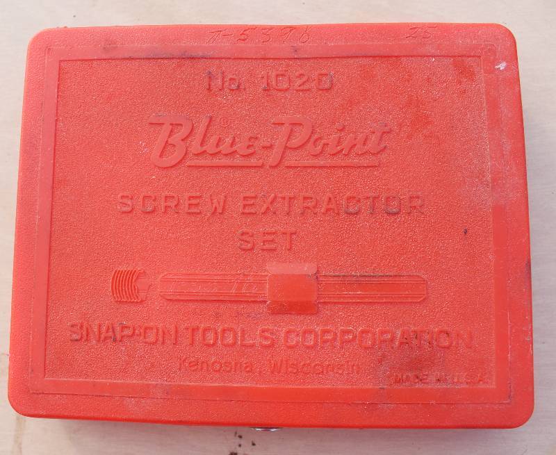 lot 7048 image: Blue Point- Screw Extractor Set by SnapOn Tools Inc.- No. 1020