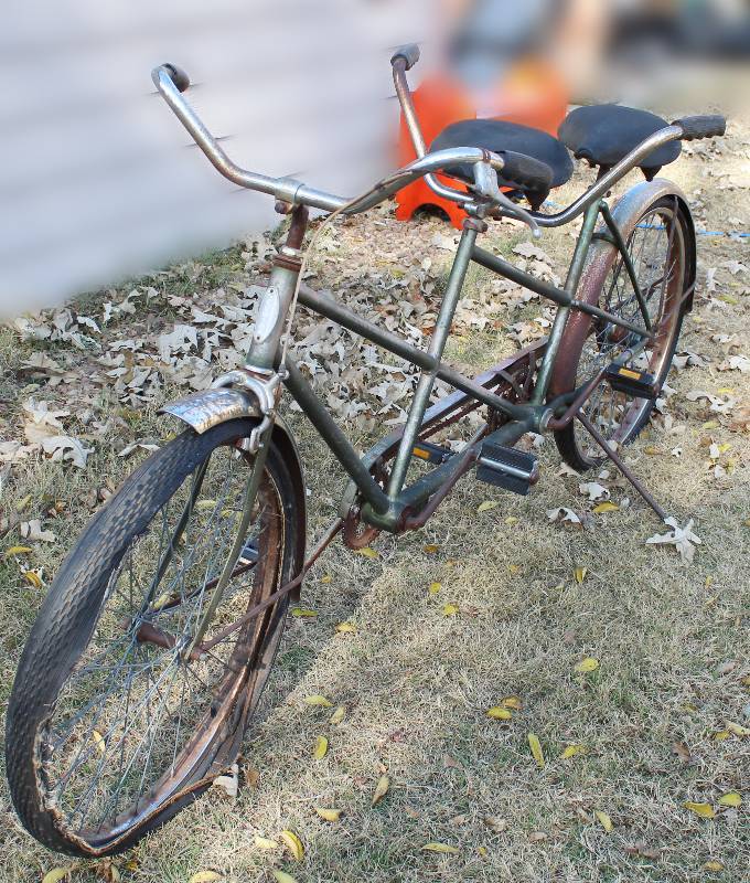 lot 6613 image: Schwinn Tandem Bicycle- TWO Seats Very Cool