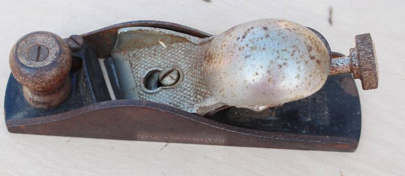 lot 7061 image: Millers Falls No. 07B Wood Plane- Very Cool