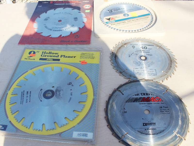 lot 7062 image: Set of 5, 9 Inch Saw Blades-3 Brand New In Box