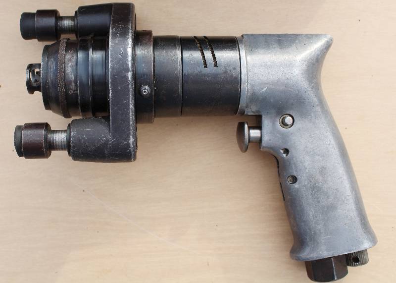 lot 7094 image: Pneumatic Rivet Shaver- Zephyr Manufacturing Company- Model ZT504