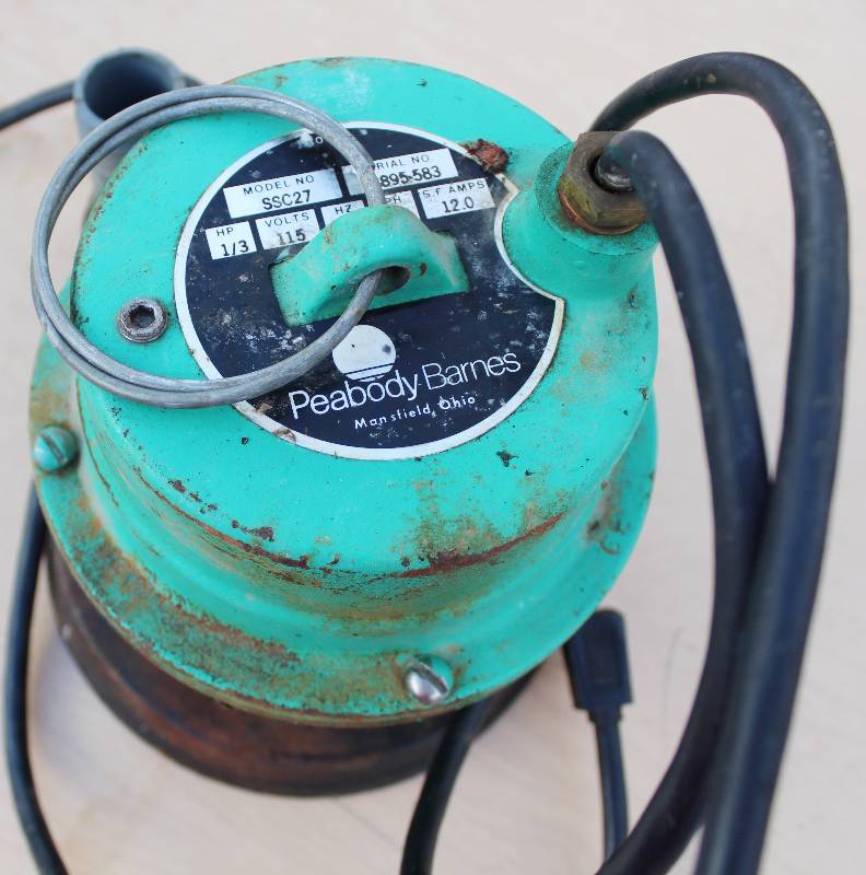 lot 7121 image: Peabody Barnes- Sump Pump- 13 Horse Power - Runs