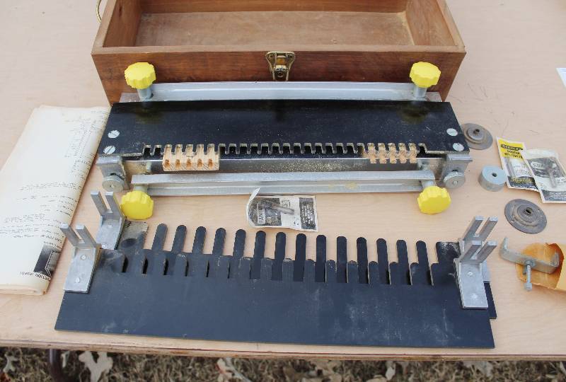lot 7130 image: Stanley Dovetail Jig- Very Cool