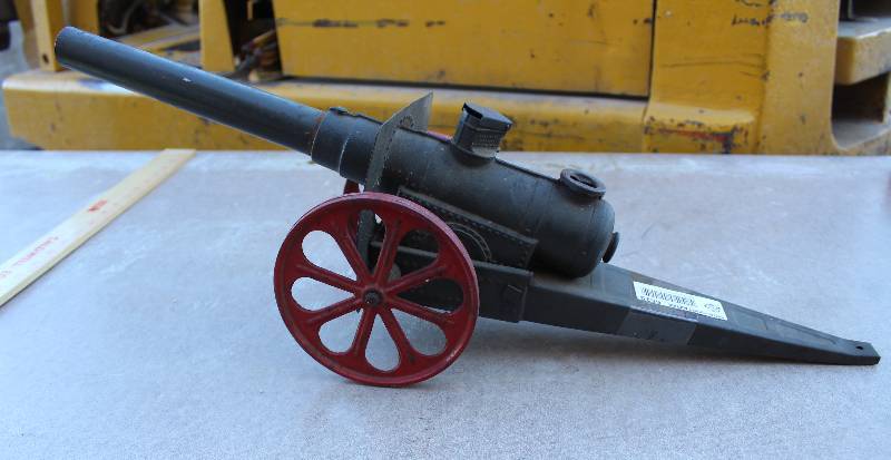 lot 6625 image: Mini Cannon - what a find