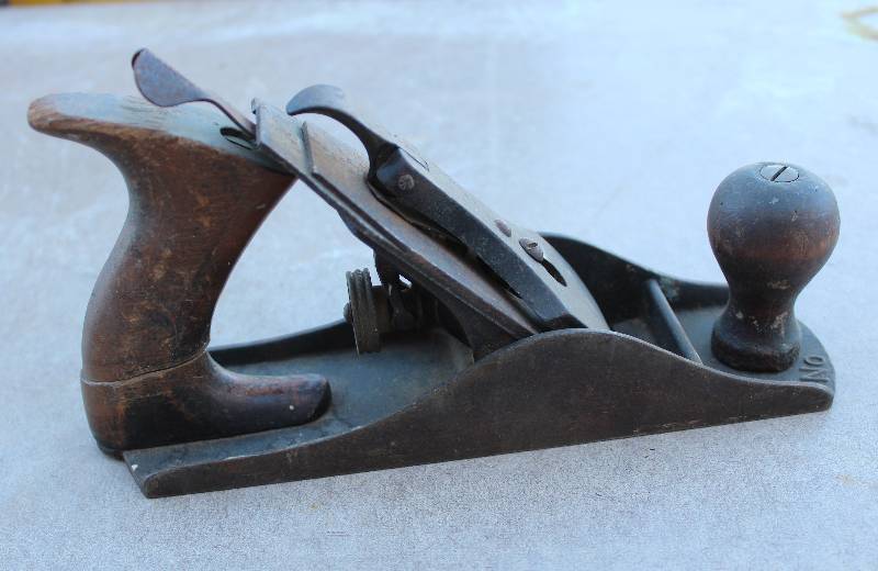 lot 6648 image: Unmarked Wood Plane- No. 4