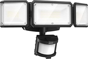 lot 38605 image: LEPOWER Battery Powered LED Flood Light Outdoor,1500LM Motion Sensor Security Lights, IP65 Waterproof,Wireless Flood Light Battery Operated,3 Head Motion Detector Light for Garage,Yard,Porch(Black)