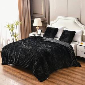 lot 39081 image: YUSOKI Black King Faux Fur Winter Blanket,2 Layers,90x104,Without Pillows Big Soft Plush Fuzzy Large Warm Fluffy Blanket for Bed