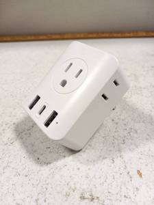 lot 39944 image: European Plug Adapter