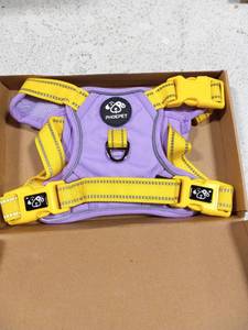 lot 40245 image: Medium Pet Harness