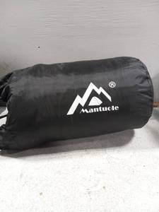 lot 40556 image: Mantuole Flannel Sleeping Bag
